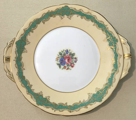 C158 Green Square Handled Cake Plate