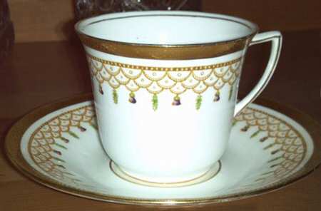 Mayo Footed Cup & Saucer Set