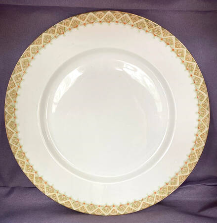 7435b Dinner Plate