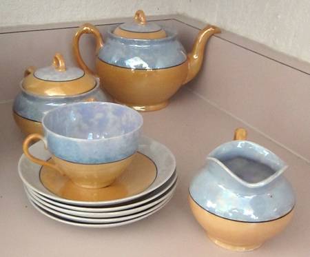 ALT711 Teapot & Lid