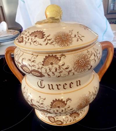 Brown Onion Tureen &  Lid