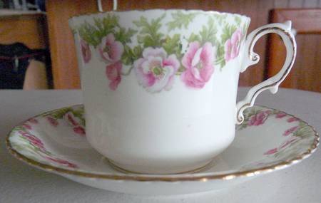 A14E Flat Cup & Saucer Set