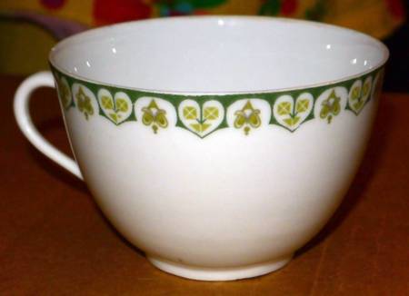 ADH30 Footed Cup