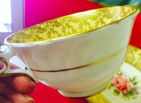 C80017 Footed Cup & Saucer Set