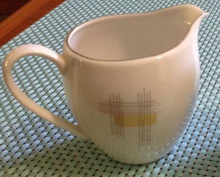 ARZ272 Creamer