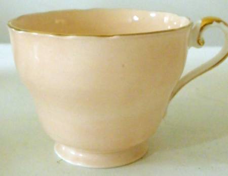 C443-3 (Scalloped) Footed Cup