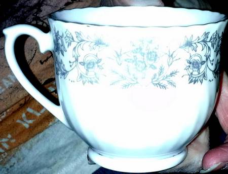 ACT5 Footed Cup