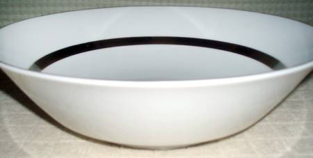 Andante Charcoal 9" Round Vegetable Bowl
