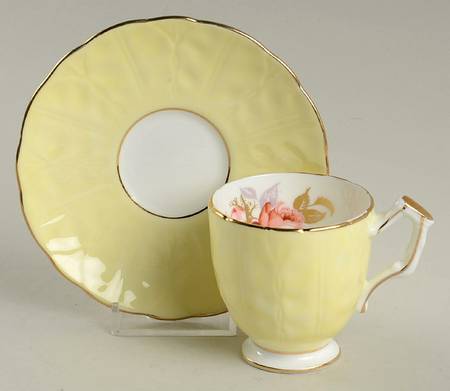 2915 Footed Demitasse Cup & Saucer Set