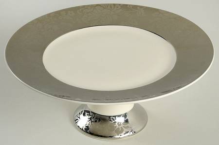 Emmalyn 11" Diameter Pedestal Cake Stand