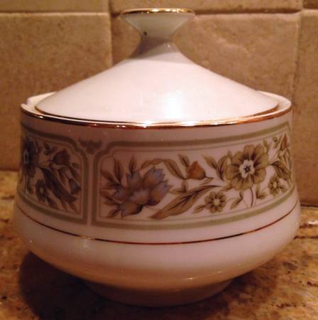 Chalfonte Sugar Bowl & Lid