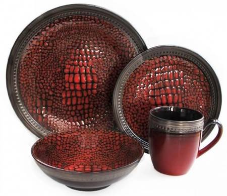 Serrano Red Dinner Plate