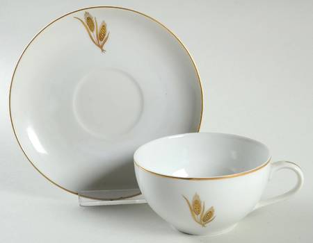 ART49 Flat Cup & Saucer Set