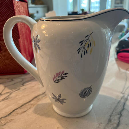 ARA174 32 Oz Pitcher