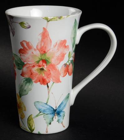 Carina Latte Mug