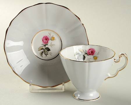 H573 Footed Demitasse Cup & Saucer Set