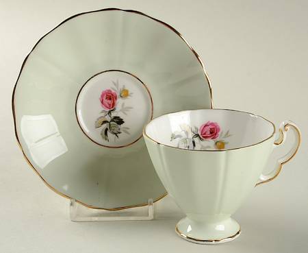 H573 Footed Demitasse Cup & Saucer Set