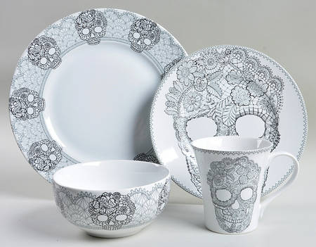 Skull Lace 4 Piece Place Setting