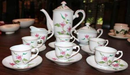 ALB27 Footed Cup & Saucer Set
