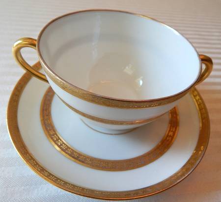 APX3 Flat Bouillon Cup & Saucer