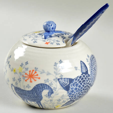 Saga Sugar Bowl & Lid W/Spoon