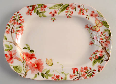 Lyanna Red 14" Oval Serving Platter