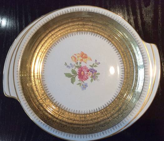 ATS94 Handled Cake Plate