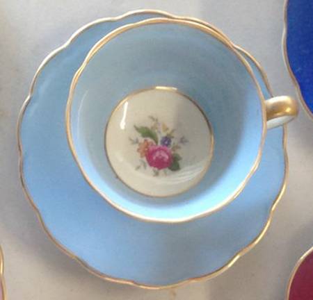 7011 Footed Cup & Saucer Set