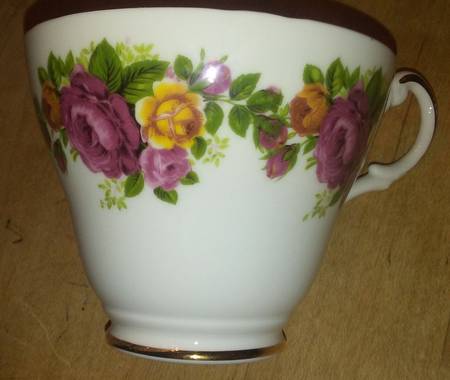 ARG3 Footed Cup