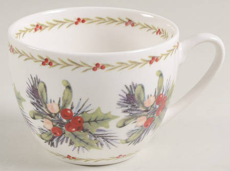 Mistletoe and Holly Flat Cup