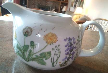 ARZ297 Teapot & Lid