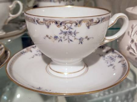 4187 Footed Cup & Saucer Set