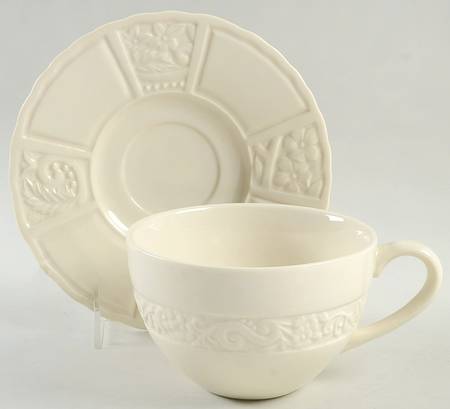 Flower Garden Cream Latte Cup & Saucer Set