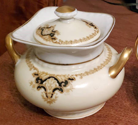 AHR1190 Sugar Bowl & Lid