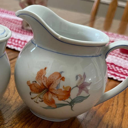 ARZ313 Creamer