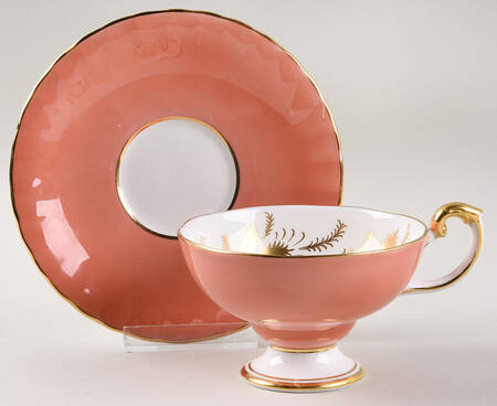 AYN317 Footed Cup & Saucer Set