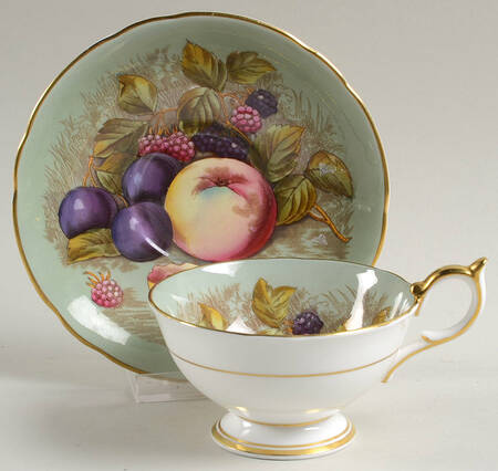 C1174 Footed Cup & Saucer Set