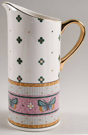 Bistro Garden 52 Oz Pitcher
