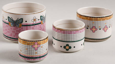 Bistro Garden Measuring Cup Set (1 Cup,1/2 Cup,1/3 Cup,1/4 Cup)