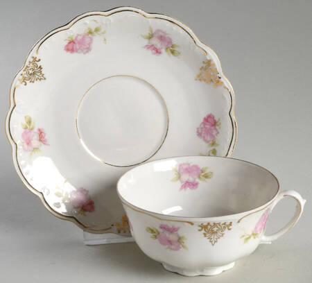 ALT913 Footed Cup & Saucer Set