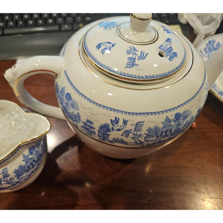 4519 Teapot & Lid