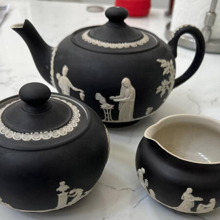 Jasper-Black Teapot & Lid