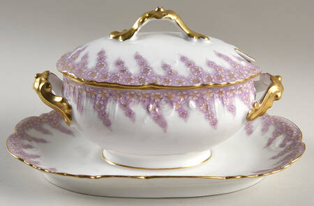 AKF91 Gravy Boat w/Attached Underplate & Lid