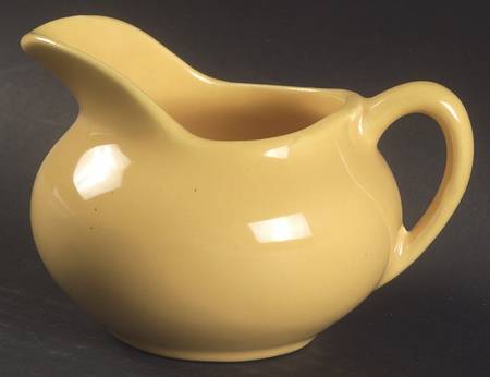 La Linda Yellow (Glossy) Creamer