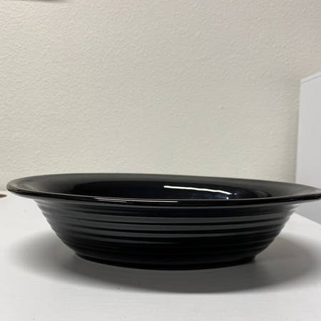 Ring Black 10" Oval Vegetable Bowl