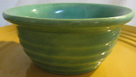 Ring Jade (Green) Nut Dish