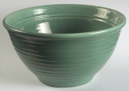 Ring Jade (Green) 9" Mixing Bowl