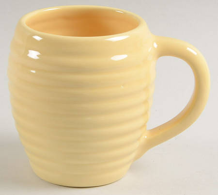 Ring Yellow (Older, Circa 1940) Mug