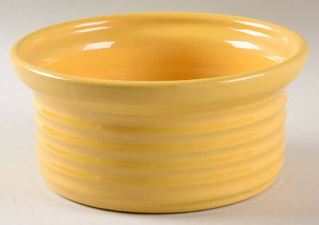 Ring Yellow (Older, Circa 1940) 2 Qt Round Covered Casserole No Lid