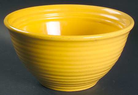 Ring Yellow (Older, Circa 1940) 9" Mixing Bowl